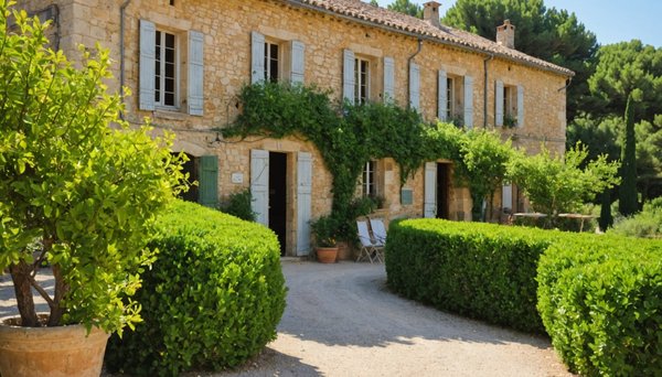 Séjour en famille dans le Luberon : hébergements et activités à ne pas manquer